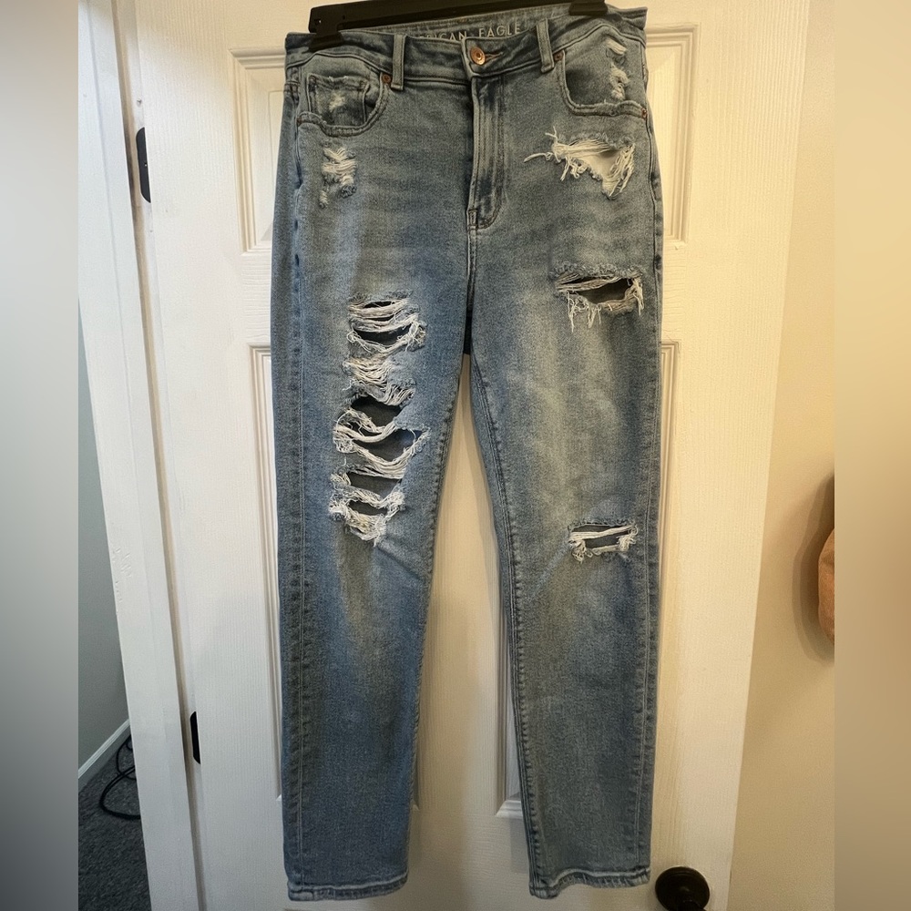 American Eagle Mom Jean